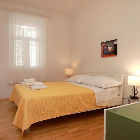 Apartment Toncika Trogir Exterior photo