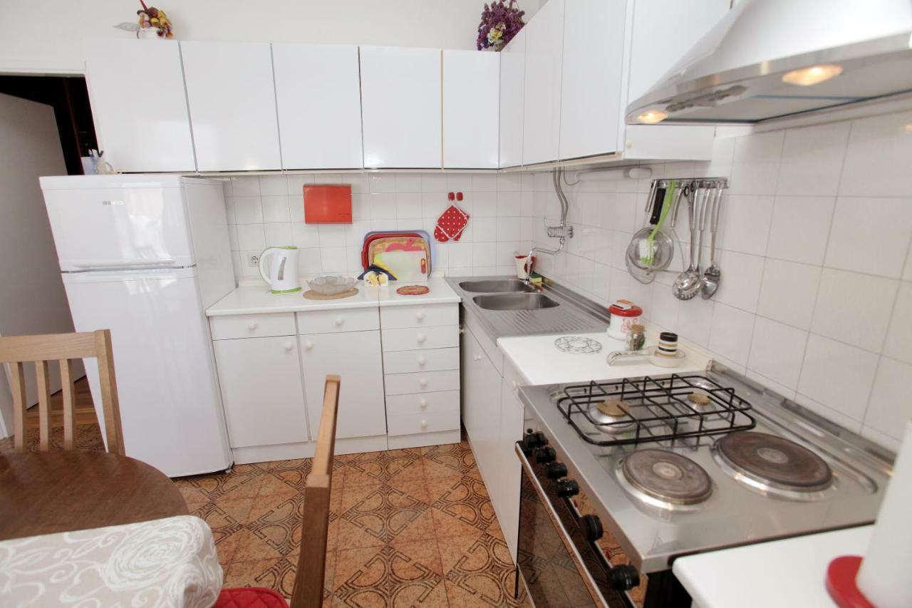 Toncika Apartment *